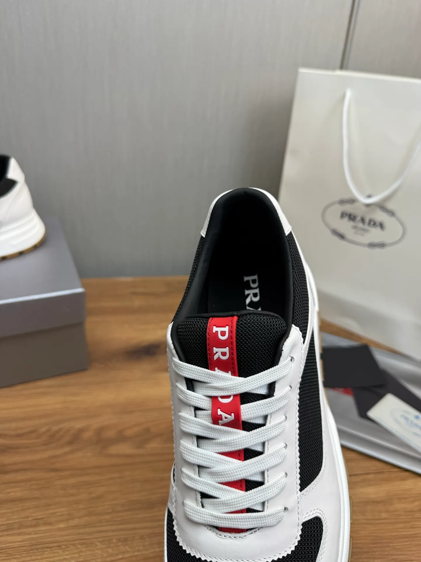 Men's shoes 💰560💰 [PRADA] Men's shoes are popular in the counter, official website is synchronized, 1 high-quality shipment ✔️Original cowhide upper + cowhide lining, 1🆚1 replica, original sole, 38-45 (45 customized, non-refundable)